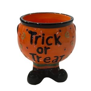 NEW! Trick or Treat Witchy Cauldron Ceramic Glazed Candy Dish Bowl